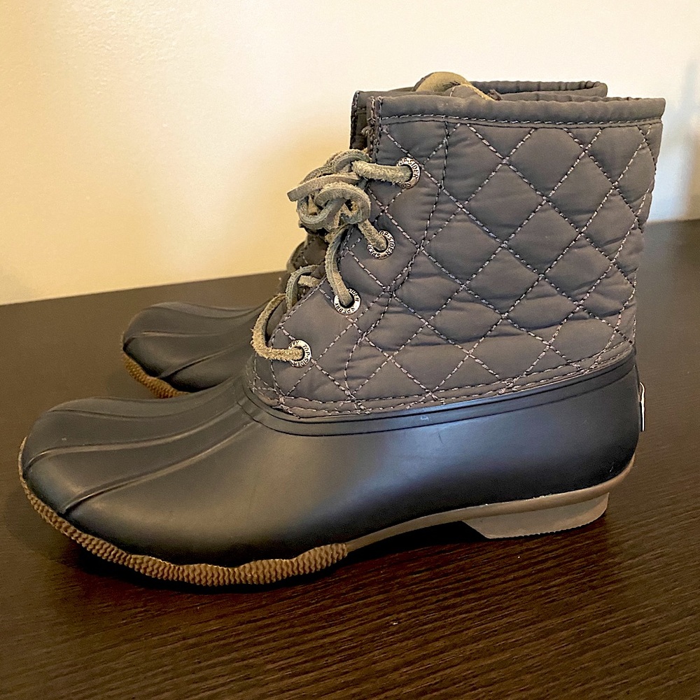 Sperry women's  Saltwater Quilted Duck Boot